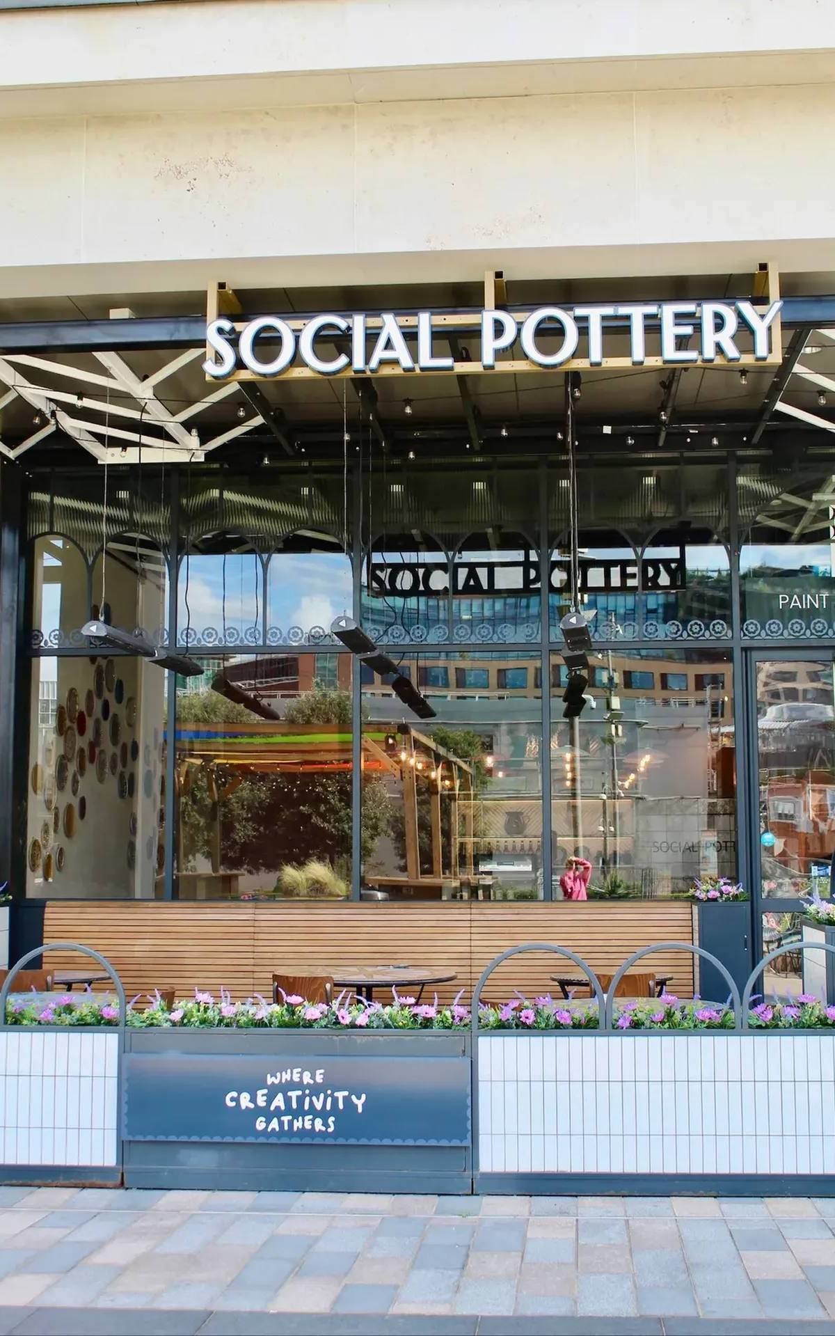 Social Pottery White City