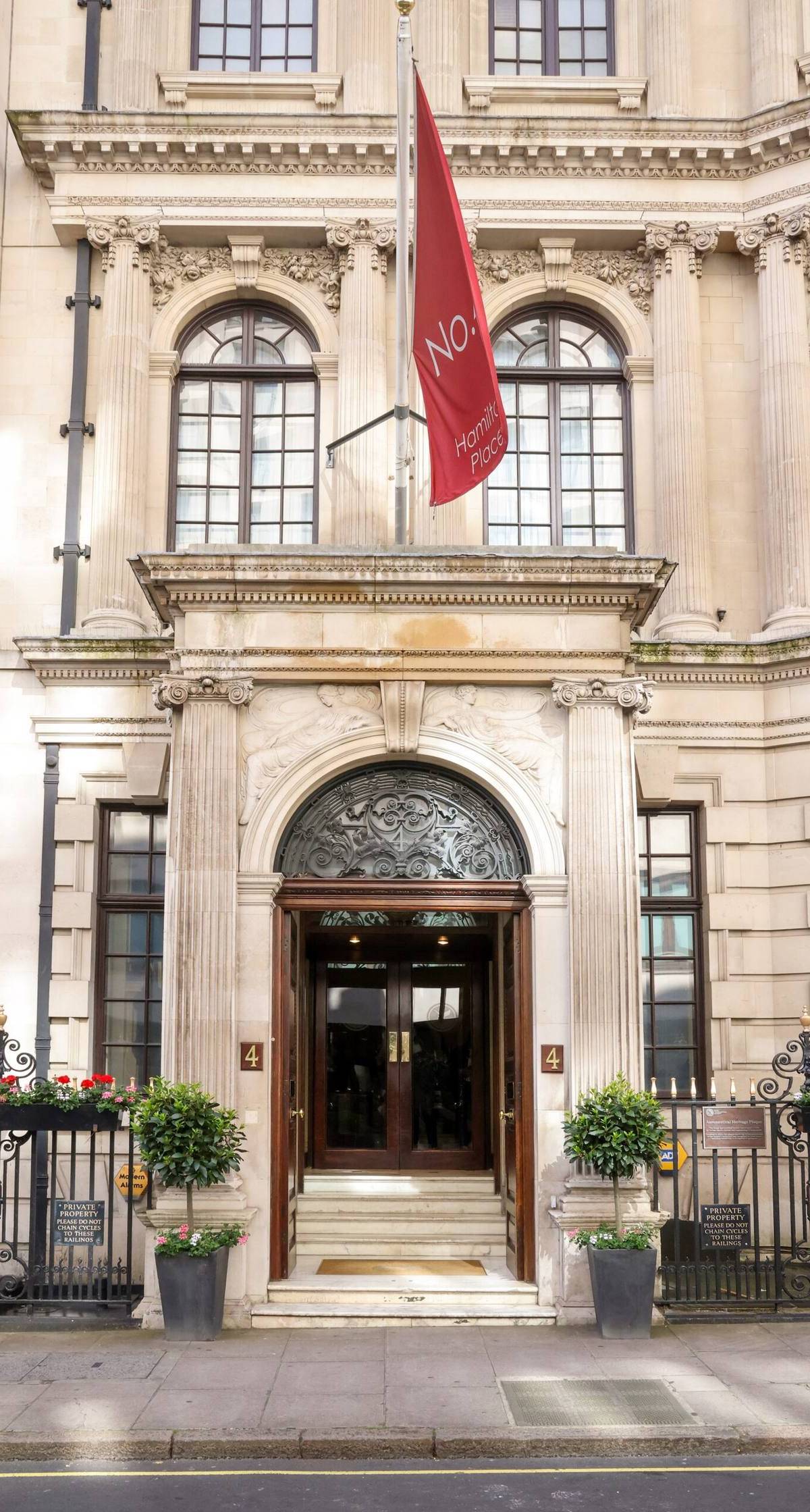 No.4 Hamilton Place